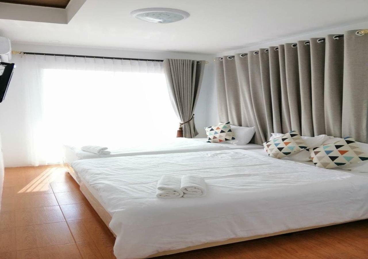 Отель Baan Bua House 2 Аюттхая Экстерьер фото