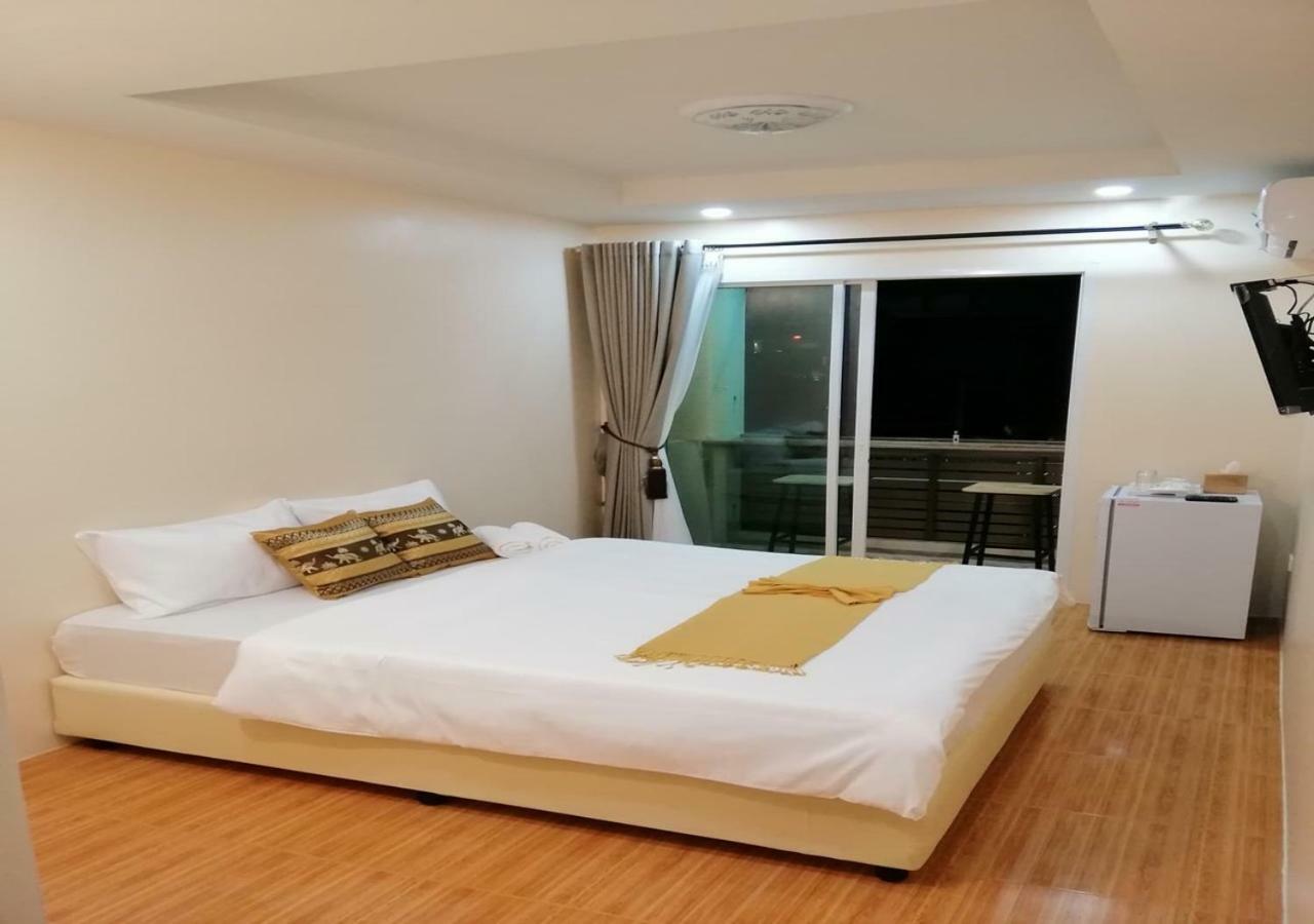 Отель Baan Bua House 2 Аюттхая Экстерьер фото